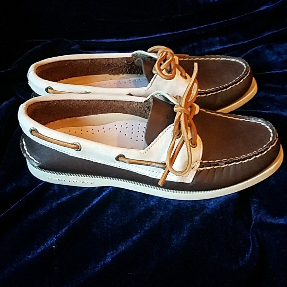 Sperry  Top Sider Women's Authentic Boat Shoe